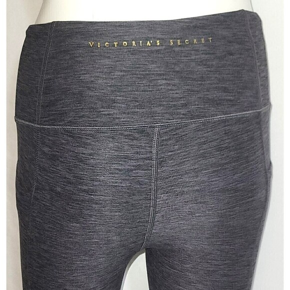 Victoria Secret Women’s 7/8 Length Legging - Size 2 - Picture 5 of 10